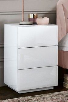 White Bedside Table Ideas, Pedestal Bedside Table, Bedroom Set Designs, Bedside Table Decor, 3 Drawer Bedside Table, Bedside Drawers, Apartment Needs, White Bedside Table, Drawer Bedside Table