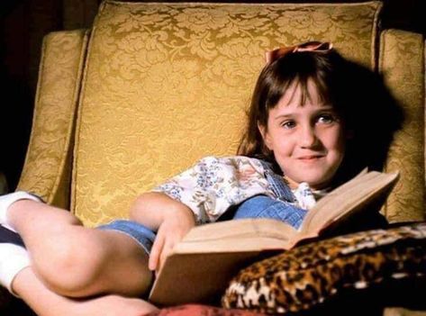 Matilda Movie, Matilda Wormwood, Mara Wilson, The Things They Carried, Strong Female Characters, Septième Art, Holiday Blues, Life Changing Books, Katniss Everdeen