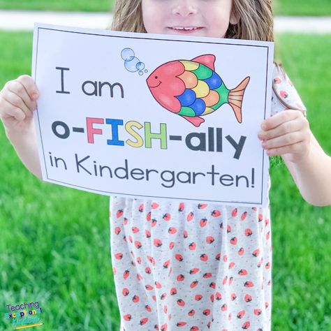 Kindergarten Roundup Ideas, Kindergarten Registration Themes, Kindergarten Signing Day Ideas, Kindergarten Registration Ideas, Kindergarten Round Up Ideas, Kindergarten Orientation, Kindergarten Registration, Grouping Students, Welcome To Kindergarten