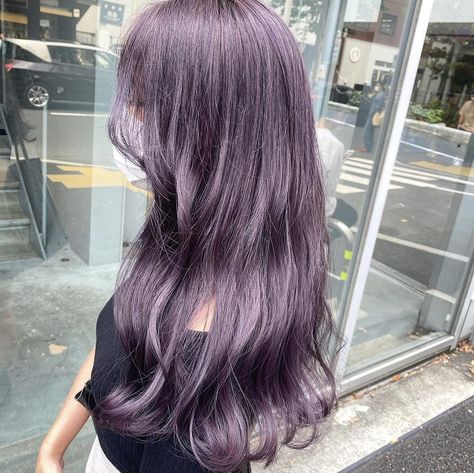 Dark Ashy Purple Hair, Dark Ash Purple Hair, Ashy Lavender Hair, Indie Haircuts, Dark Lavender Hair, Ashy Purple Hair, Purple Tinted Hair, Ash Purple Hair, Violet Black Hair