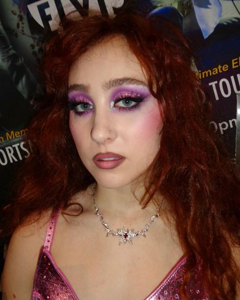 ･ﾟ: *✧ Chappell Roan ✧*:･ﾟ (@chappellroan) • Instagram photos and videos Blue Eyeshadow For Brown Eyes, Theater Teacher, Coachella Makeup, Club Makeup, Bold Eye Makeup, Celebrity Photography, Austin City Limits, Bold Eyes, Pony Club