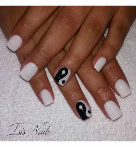 Ying Yang Nail Art, Ying Yang Nails, Yin Yang Nails, Natural Nail Designs, Shape Nails, Spring Acrylic Nails, Finger Nails, Casual Nails, Coffin Shape