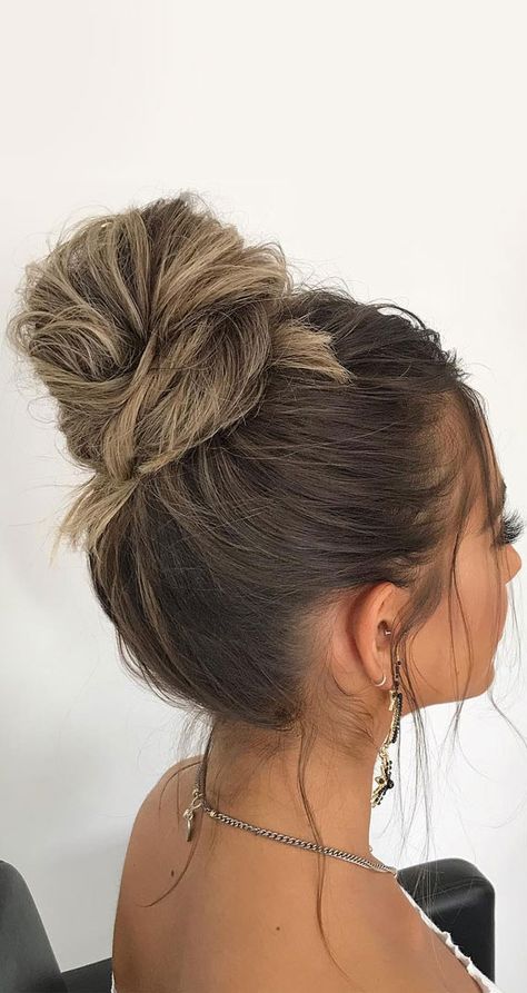 top knot, high bun, everyday bun, high bun ideas, easy updos 2022 Top Bun Hairstyles Wedding Updo, High Bun And Bangs, Classy High Bun Hairstyles, Classy Casual Hairstyles, Fancy High Bun Hairstyles, Sleek Top Knot Bun, Banquet Hairstyles, Elegant High Bun, High Bun Wedding