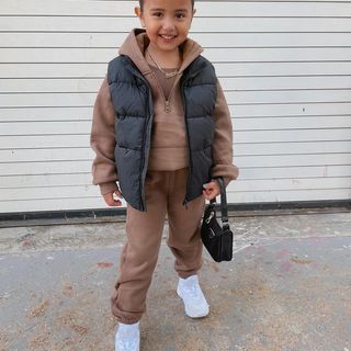 Aubrey Jade (@missaubreyjade) • Instagram photos and videos Kids Outfit Ideas, Kids Outfits Daughters, Girls Winter Outfits, Kids Winter Outfits, Foto Baby, Toddler Girl Style, Clothes Pictures, Kid Fashion, Baby Style