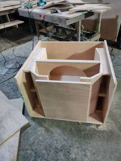 Subwoofer Box Diy, Custom Subwoofer Enclosure, Car Speaker Box, Diy Subwoofer Box, Custom Subwoofer Box, Subwoofer Wiring, Diy Subwoofer, Woofer Speaker, Audio Ideas