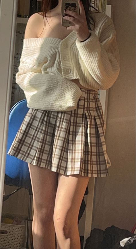 Light Acedamia Aesthetic Clothing, Light Academia Spring Outfit, Girly Academia Outfits, Light Academia Winter Outfits, Light Academia Fits, Soft Academia Aesthetic Outfits, Light Academia Clothes, Girly Academia, Fashion Core