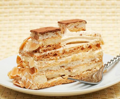 Almond Tiramisu, Almond Filling Recipe, Easy Dessert Recipes Christmas, Almond Desserts, Almond Pastry, French Cake, Christmas Desserts Easy, Tiramisu Recipe, Christmas Food Desserts