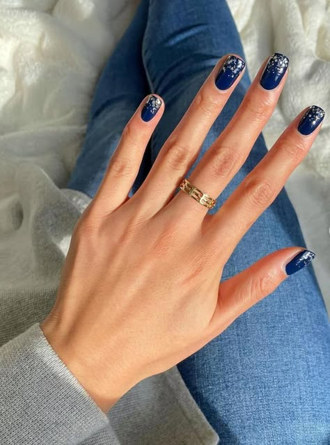 Looking for navy blue nails inspiration? Check out this list of 19+ stunning navy nails and dark blue nails with design ideas. There's navy nails with gold, with glitter, with silver, matte, shiny, short, and long, French tip, almond, coffin, acrylic, and more! These gorgeous dark blue nails are perfect for fall, winter, and spring 2022 and 2023! Glossy Blue Nails, Navy Nails With Gold, Cute Navy Blue Nails, Blue Nails For Fall, Dark Blue Nails With Design, Nails With Design Ideas, Blue Nails Dark, Nails Dark Purple, Navy And Silver Nails