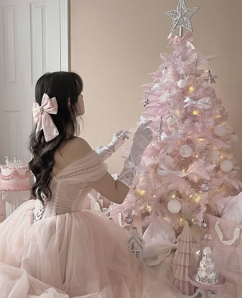 Pink Princess Aesthetic, Pink Core, A Pink Christmas, Pink Mask, Winter Princess, Softgirl Aesthetic, Pink Xmas, Soft Pink Theme, Regal Design