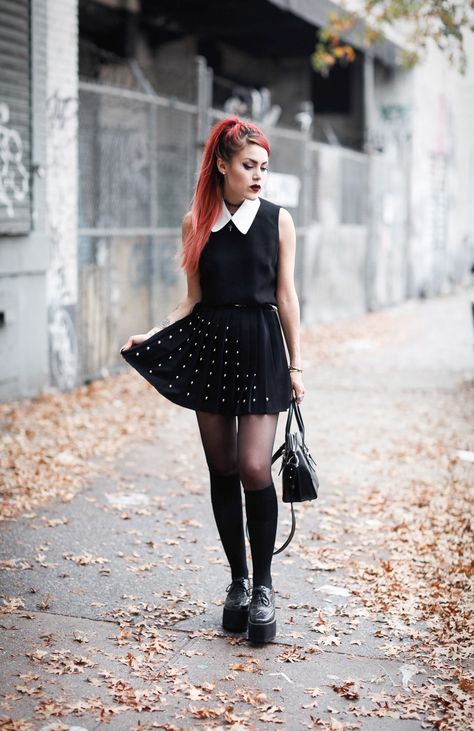 Goth Japanese, Grunge Style Outfits, Moda Grunge, 1990s Dress, Luanna Perez, Outfit Grunge, Look Grunge, Western Outfits Men, Fall Fashion Skirts