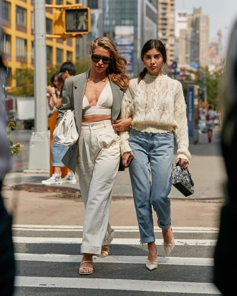 Style Milkshake on Instagram: “New York Fashion Week SS20 | 📸 @thestylestalkercom” New York Outfits, New York Street Style, Moda Paris, Looks Street Style, New York Style, Mode Inspo, Street Style Inspiration, Looks Chic, Cool Street Fashion