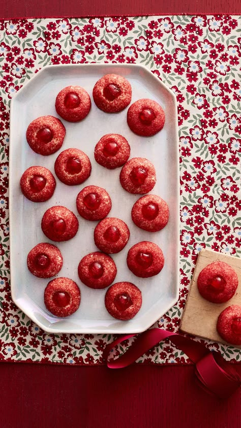 Easy Red Cherry Thumbprint Cookies to Make for Christmasthepioneerwoman Red Food Party, Red Treats, Cherry Thumbprint Cookies, Bar Cookies Recipes, Holiday Bake Sale, Pioneer Woman Cookies, Red Foods, Red Velvet Sandwich Cookies, The Pioneer Woman Recipes