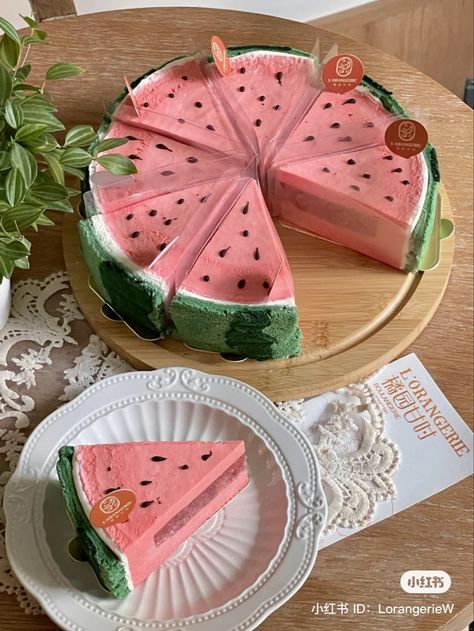 Pretty Desserts Aesthetic, Mille Crepe Cake, Cake Watermelon, Watermelon Cake, Funny Birthday Cakes, Leftover Cake, Cute Baking, Cake Decorating Designs, Pretty Birthday Cakes