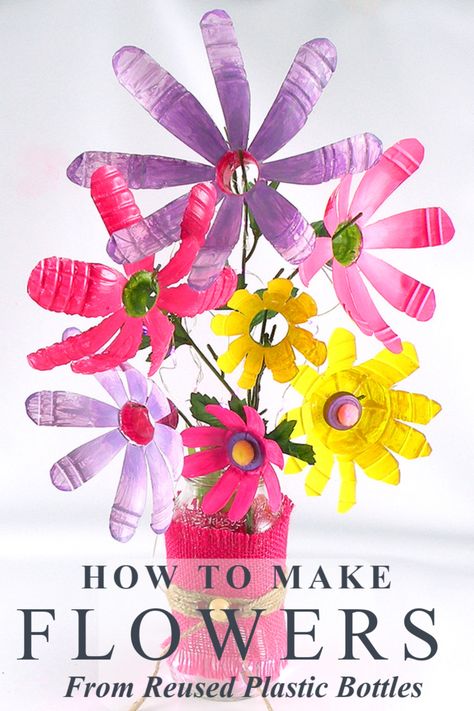 Here is are fun DIY summer crafts decor to do with the kids. Learn how to make these whimsical flowers from water bottles and plastic containers. This is a great way to repurpose water bottles and be creative with this water bottle craft. These are so much fun to make and would brighten any room. #waterbottlecrafts #diybottlecrafts #waterbottlediy #summerdiycrafts #easysummercrafts Water Bottle Crafts Diy, Plastic Bottle Crafts Flowers, Water Bottle Flowers, Bottle Flowers, Water Bottle Crafts, Recycle Water Bottles, Fun Summer Crafts, Diy Water Bottle, Diy Summer Crafts