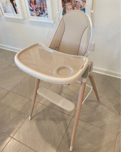 Cute High Chair, Aesthetic High Chair, Baby Girl Gear, Pink High Chair Baby, Oxo High Chair, Modern High Chair, Antilop High Chair, Wooden High Chairs, Baby Chair