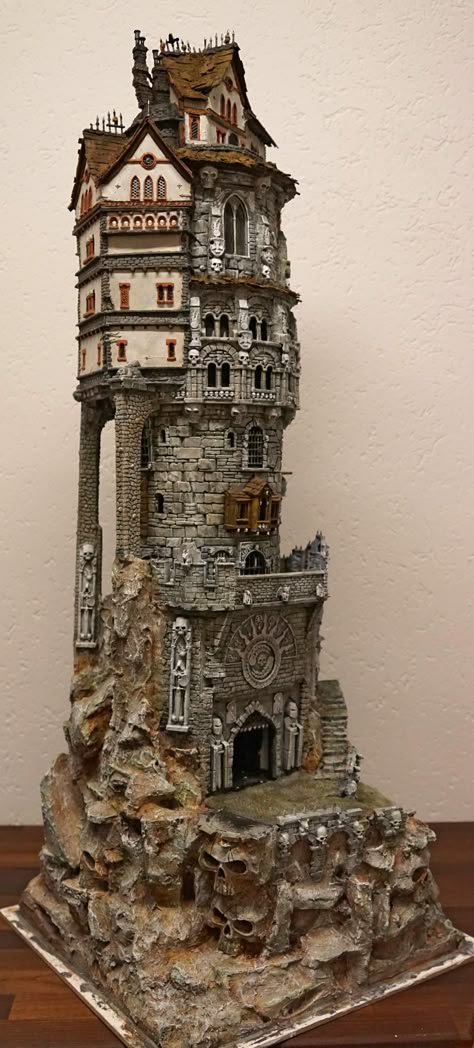 Fantasy Tower Concept Art, Mc Castle, Tall Castle, Castle Diorama, Fantasy Diorama, Fantasy Tower, Model Castle, Miniature Buildings, Fantasy Terrain