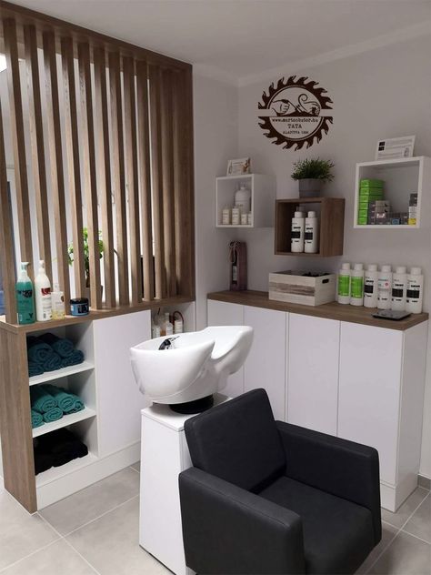 Hair Studio Ideas, Small Salon Designs, Small Hair Salon, Salon Suite Decor, Beauty Shop Decor, Hair Salon Interior Design, Salon Interior Design Ideas, Small Salon, Home Hair Salons