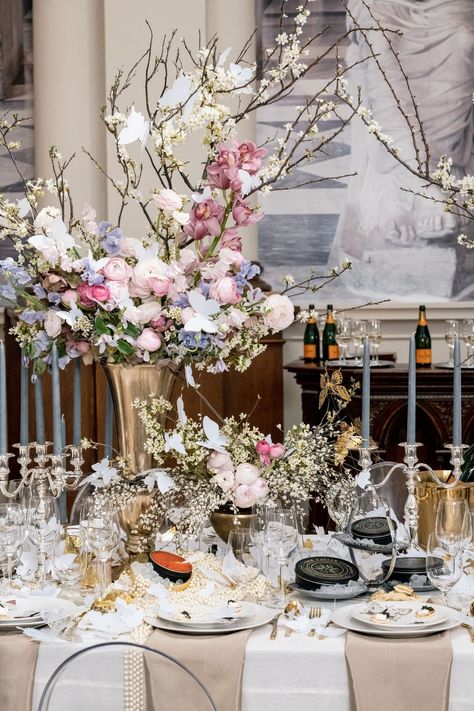 TABLE + TEASPOON (@tableandteaspoon) • Instagram photos and videos Caviar Photography, June 15, Flower Arrangements, Bubbles, Instagram Photos, Photo And Video, Instagram Photo, Flowers, Photography