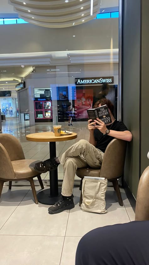 Aesthetic guy reading secret history History Guy Aesthetic, Men That Read, Man Reading Aesthetic, Men Who Read Aesthetic, Good Guy Aesthetic, Guys Reading Books Aesthetic, Men Reading Aesthetic, Guy Reading Aesthetic, Boys Reading Books Aesthetic