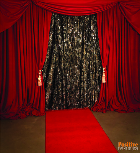 Red Carpet photo booth with gold beaded drapes Beaded Drapes, Unique Prom Themes, Hollywood Red Carpet Theme, Hollywood Red Carpet Party, Red Carpet Decorations, Red Carpet Photo Booth, Hollywood Decorations, Hollywood Sweet 16, Old Hollywood Prom