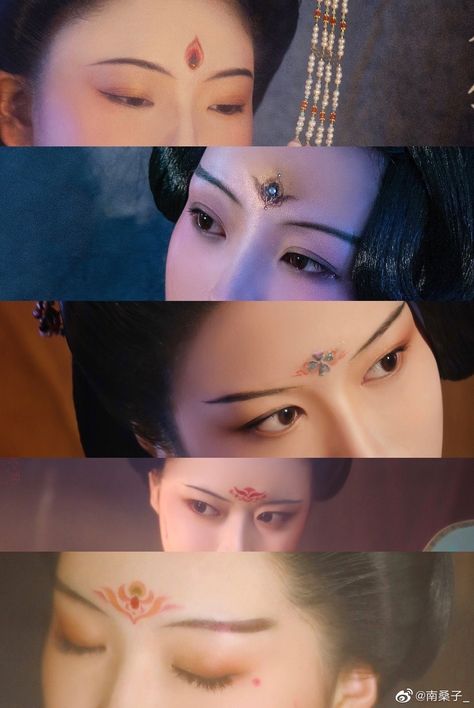 Traditional Chinese Makeup, Forehead Crown, Makeup Traditional, Chinese Makeup, Traditional Chinese, Makeup Looks, Crown Jewelry, Crown, Makeup