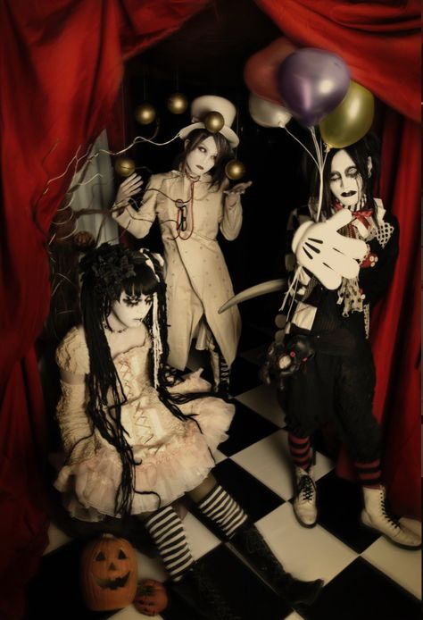 the candy spooky theater #vkei Dark Cabaret, Album Concept, Circus Performers, Clowning Around, Vintage Circus, Dress Up Dolls, Emo Scene, Character Design References, Maxis Match