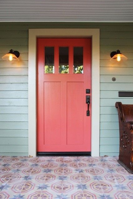 Benjamin Moore's jojoba is a "rich saturated green that is soothing, but not boring," said Karen Vidal, of Design Vidal. Coral Front Doors, Red Front Door, Front Door Paint Colors, Door Paint Colors, Farmhouse Remodel, Painted Front Doors, Farmhouse House, Front Door Colors, Favorite Paint