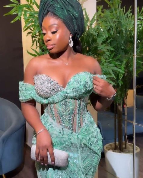 Stylaa on Instagram: "Stylaa! 🤍🤍🌱 MINT green 🌱🤍🤍 has always been a thing! Beautiful 🥵 @stylaa.app 👉🏾 #️⃣ #stylaa⁠ .⁠ . .⁠ . . . . . . . . . . . . . 💃🏽 @annielabelle3 🪡 @lasuerta_ .⁠ . . Disclaimer : No copyright infringement intended. All rights and credits are reserved to the rightful owner(s). . .⁠ ⁠.⁠ #stylaa #weddingguest #couture #fashiondesigners #lagosbabes #sewing #bridesmaiddresses #naijafashion #asoebi #naijafashionista #africanfashion #asoebistyles" Chic Dress Classy, Naija Fashion, Asoebi Styles, Aso Ebi, Copyright Infringement, Chic Dress, A Thing, African Fashion, Wedding Guest