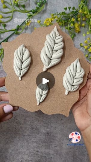 Air Dry Clay Projects Tutorials, Mould It Clay Art, Super Clay Art, Leaf Clay, Diy Leaf, Clay Leaf, Making Clay, Art Hacks, Diy Leaves