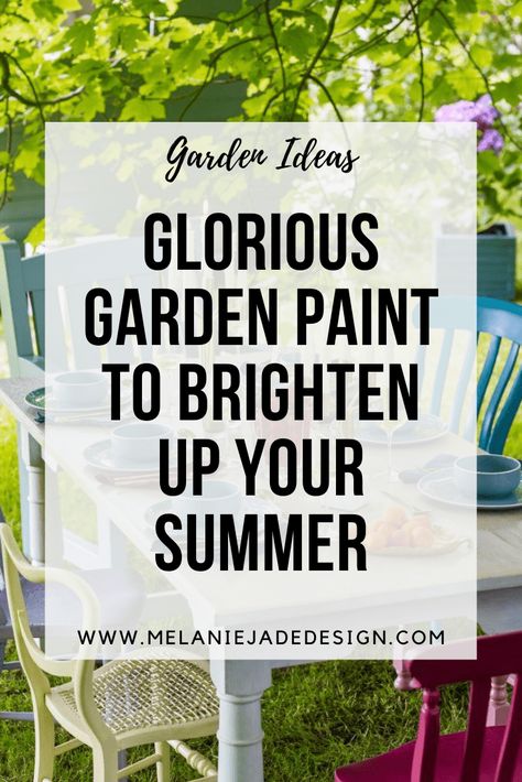 Painted Garden Wall Brick, Painting Garden Furniture, Garden Wall Colours Outdoor, Garden Paint Ideas, Garden Wall Colours, Fence Painting Ideas Colour, Outdoor Wall Paint, Outdoor Garden Decor Ideas, Garden Decorations Ideas