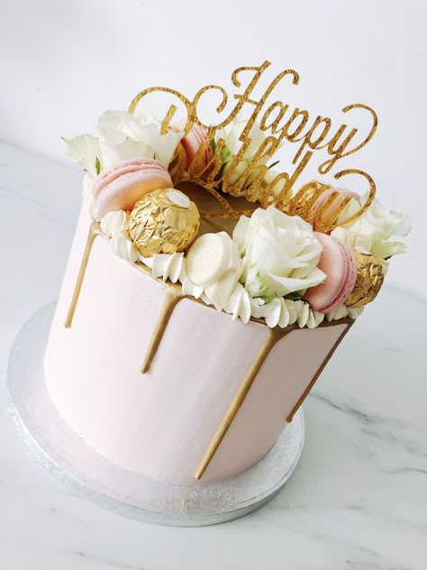 Birthday Cake Recipe Homemade, Vanilla Birthday Cake Recipe, 40th Birthday Cake For Women, Dog Birthday Cake Recipe, Girly Birthday Cakes, Birthday Cake For Boyfriend, 15th Birthday Cakes, Vanilla Birthday Cake, Gold Birthday Cake