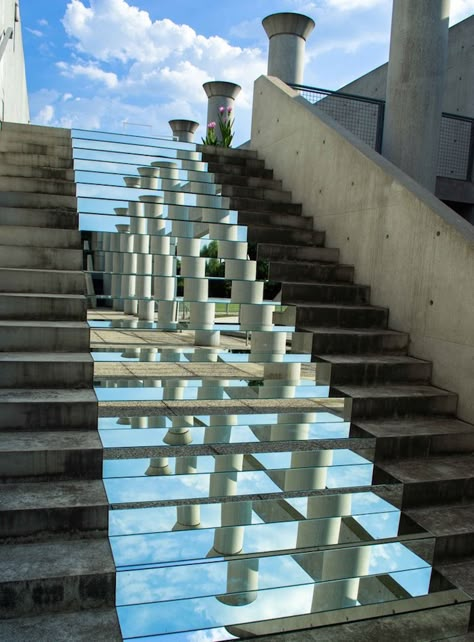 Stunning Mirror Installations By Shirin Abedinirad - IGNANT Oasis Decor, Mirror Stairs, Mirror Illusion, Treviso Italy, James Turrell, Mirror Installation, Stairs Architecture, Antony Gormley, Infinity Mirror