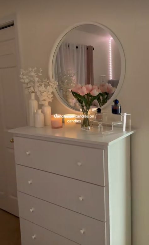 White Modern Room Aesthetic, White Dresser Room Ideas, Room Inspired Aesthetic, Room Inspo Organizations, Dresser Decor Aesthetic, Drawers Aesthetic, Pink White Room, Drawer Decor Ideas, Room Decor Elegant