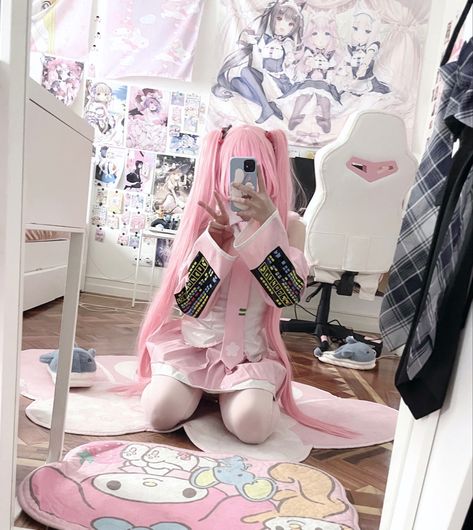 Sakura Miku Cosplay, Sakura Miku, Miku Cosplay, Cosplay Inspo, Ideal Body, Cute Cosplay, Cute Dresses, Cute Outfits, Angel