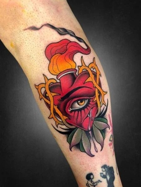 70 Cool Neo Traditional Tattoo Designs (2022) - The Trend Spotter Neo Tattoo, Sacred Heart Tattoos, Petit Tattoo, The Trend Spotter, Tatuaje A Color, Traditional Tattoo Design, Traditional Tattoo Art, Classic Tattoo, Eye Tattoo