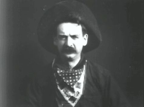 The Great Train Robbery, Edwin Porter, 1903 The Great Train Robbery 1903, Great Train Robbery, Train Robbery, Moving Gif, The Great Train Robbery, Thunder Mountain, Western Movie, Silent Movie, Film History