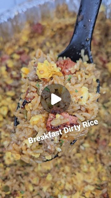 TREATED ROYAL-NO DMS 🛑 on Instagram: "JUST AN FYI THAT IS AN ONION THAT SAUTEED TOO HARD THAT I DIDN'T SEE UNTIL AFTER I DID THE VIDEO...I KNOW WHAT YAW THINKING UMKAY 😅 THEE BREAKFAST DIRTY RICE THE Lii WAY! I HOPE EVERYONE HAD AN AMAZING CHRISTMAS! XOXO #Lii 💋 #dirtyrice #breakfast #brunch" Breakfast Dirty Rice, Breakfast Ideas With Rice, Rice And Eggs Breakfast, Breakfast Rice Recipes, Rice Breakfast Recipes, Rice Breakfast, Breakfast Rice, Sausage Rice, Dirty Rice