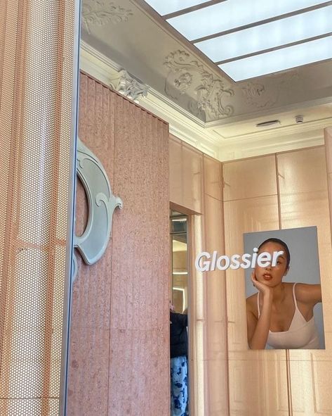 London City Aesthetic, Glossier London, Glossier Store, La Aesthetic, Pink Aura, Keeping Healthy, Bubble Bath, City Aesthetic, Pink Princess