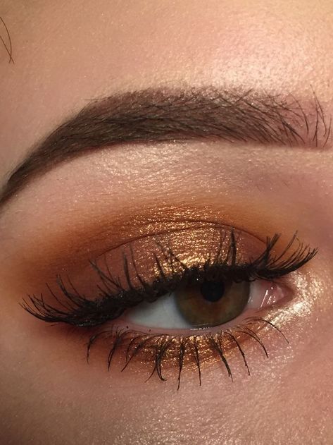 | skittlesprinkles | Makeup Party Night, Warm Makeup, Maquillage On Fleek, Gold Eye Makeup, Bold Eye Makeup, Makeup Tip, Smink Inspiration, Beauty Make-up, Gold Makeup