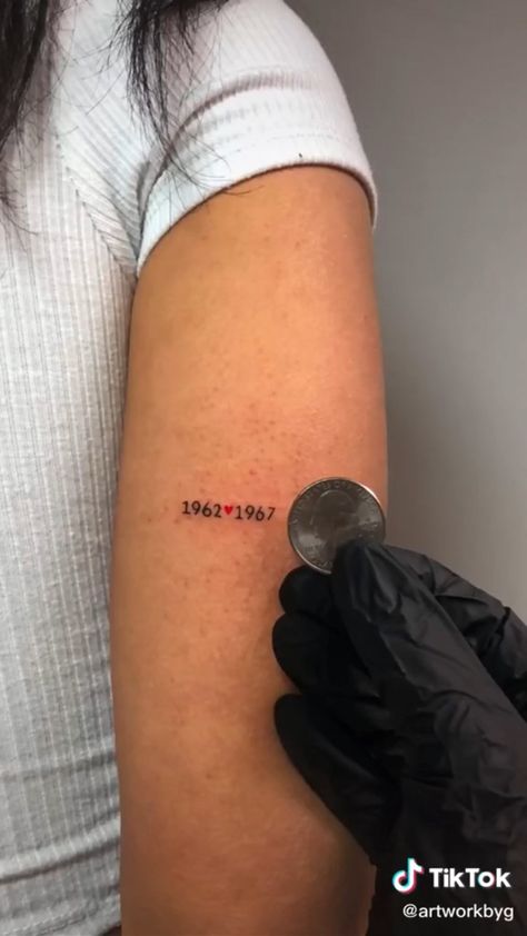 Small Tattoo For Grandparents, Two Birth Year Tattoo, Tattoo For Parents Ideas, Parents Year Of Birth Tattoo, 2 Dates Tattoo, Parents Birth Years Tattoo, Parents Date Of Birth Tattoo, Small Tattoos Dates, Parents Birth Year Tattoo Ideas