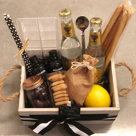 @laetitiazohar on Instagram: “Let the party beGIN ! It’s a gin&tonic kinda day 🍋 #ginandtonic #purimbox #mishloachmanot #purim2019” Gin And Tonic Gift Basket, Gin And Tonic Gifts, Gin Tonic, Purim, Gin And Tonic, Gift Basket, Picnic Basket, Gin, Holiday Gifts