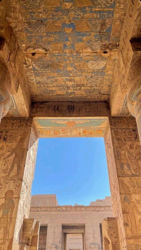 Egypt Travel Aesthetic, Ancient Egypt Aesthetic, Egypt Wallpaper, Friends Nyc, Vacation Friends, Egypt Aesthetic, Egypt Travel, Travel Goals, Pretty Places