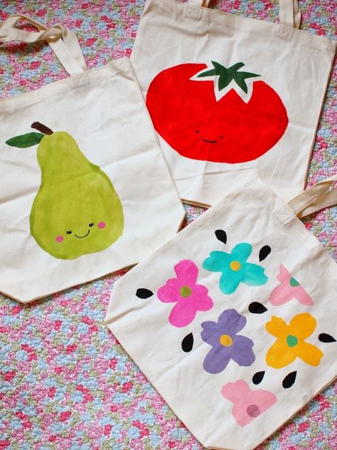 Diy Canvas Bag, Sip N Paint Ideas, Canvas Bag Ideas, Freezer Paper Stenciling, Canvas Bag Diy, Canvas Bag Design, Diy Tote, Painted Tote, Fun Arts And Crafts