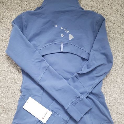 Lululemon Define Jacket size 10 Hawaii edition Blue Lululemon Define Jacket, Blissful Blue Define Jacket, Lululemon Define Jacket Blue Linen, Lululemon Define Jacket Light Purple, Lily Lemon Define Jacket, Lululemon Define, Lululemon Hoodie, Define Jacket, Lululemon Define Jacket