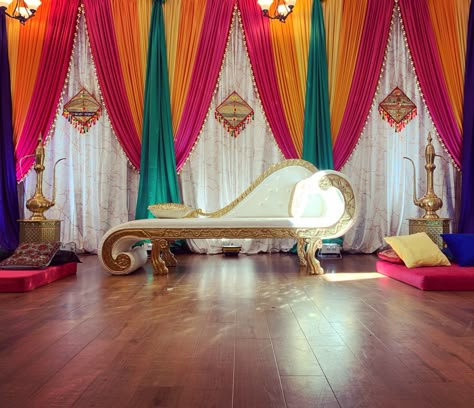 Indian Photo Backdrop, Jago Decor Backdrop, Indian Engagement Decor, Jago Decorations, Mayoun Decor, Decorations For Diwali, Lohri Invite, Mehndi Backdrop, Mehndi Decor Ideas