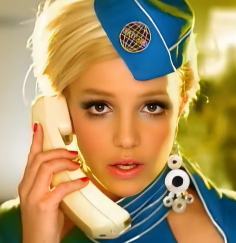 Britney Spears 2003, Britney Spears Music Videos, Britney Spears Music, Britney Spears Toxic, Britney Spears Outfits, Britney Spears Photos, Vegas Residency, Paint Face, 2000s Party