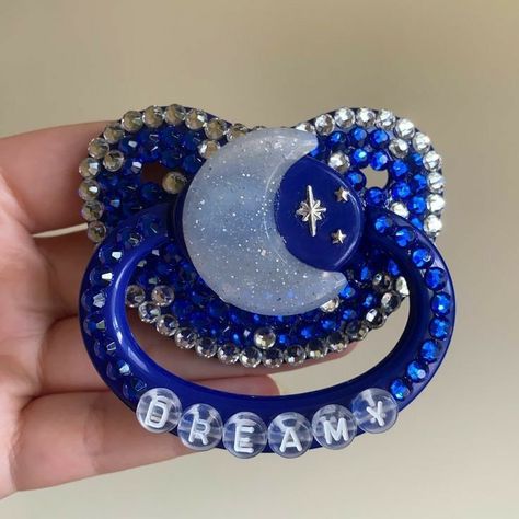 Pacifier Decorations Ideas, Blue Pacifier Aesthetic, Fnaf Pacifier, Pacifiers For Adults, Binkies Pacifiers, Bedazzled Pacifier, Pet Regre, Decorated Pacifiers, Pacifier Aesthetic