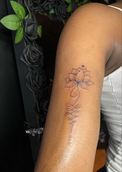 This is a fine line lotus Unalome tattoo design Dark Skin Tattoo Ideas, Tattoos For Dark Skin, Unalome Tattoo Ideas, Lotus Unalome Tattoo, Tattoo On Dark Skin, Tattoos On Dark Skin, Lotus Unalome, Art Tattoo Ideas, Dark Skin Tattoo