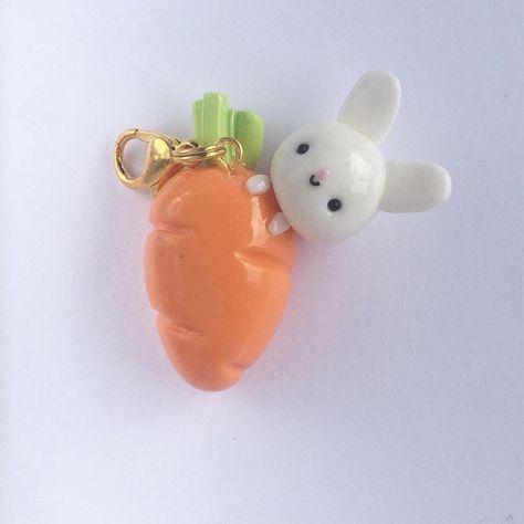 Franny (@clay.creations.by.franny) posted on Instagram: “Today’s post is a rabbit on a carrot charm 🐰🥕!! This is probably the animal food charm that is the most normal one 😅 (like have you ever…” • Apr 17, 2021 at 8:47am UTC Clay Carrot, Clay Idea, Clay Inspo, Animal Food, Food Charms, Polymer Clay Projects, Clay Charms, Shrek, Dry Clay