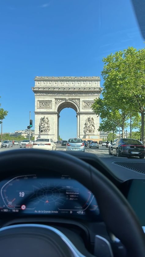 Snap Paris, Brazil Culture, Instagram Lifestyle, Best Filters For Instagram, Driving Photography, Brazil Travel, Parisian Life, Dream Cars Jeep, Dark Wallpaper